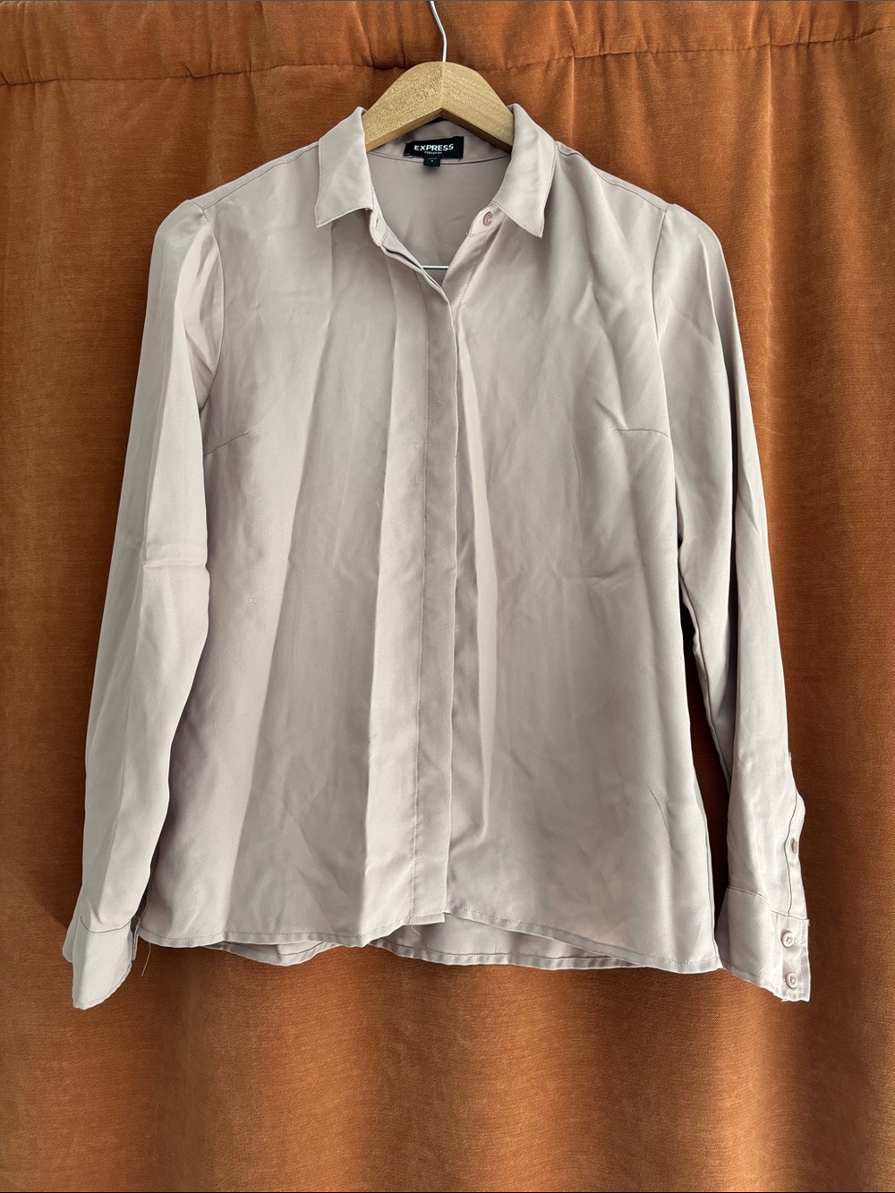 Express Women’s Pale Taupe Long-Sleeve Button Shirt